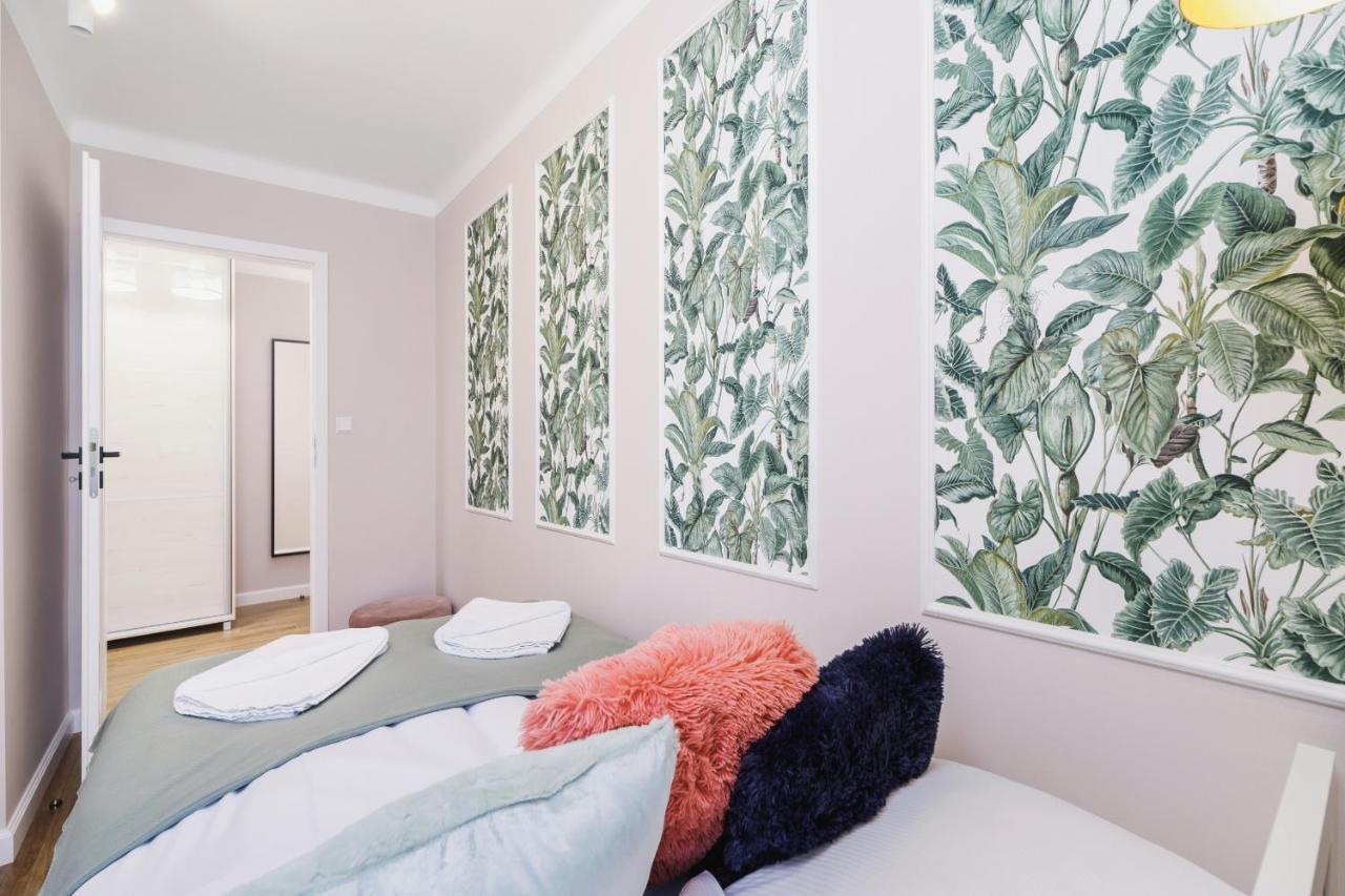 Apartament Przy Bulwarach Wislanych Kosciuszki By Noclegi Renters Krakow Luaran gambar